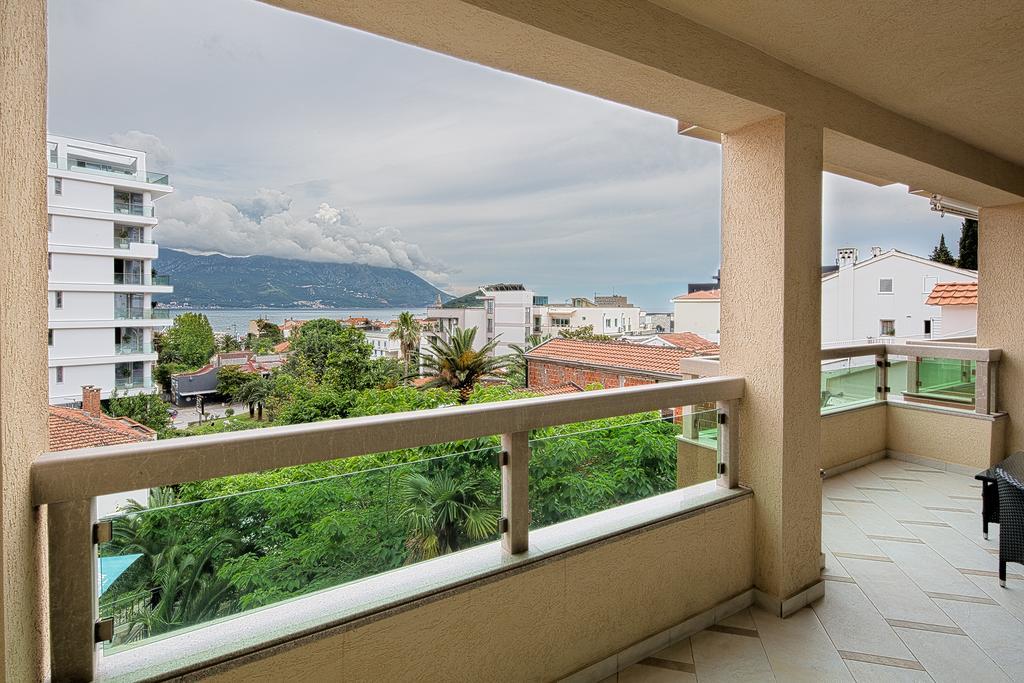 The Old Town Terrace Apartments Budva Bagian luar foto